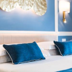 Design Double or Twin Room with Lake View
