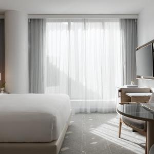 King Room with Atrium View