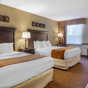 Queen Room with Two Queen Beds - Non-Smoking