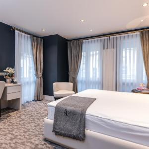 Family Suite with Balcony