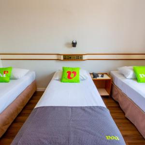Triple Room with 3 Single Beds