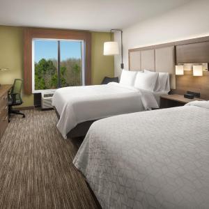 Suite with Two Queen Beds