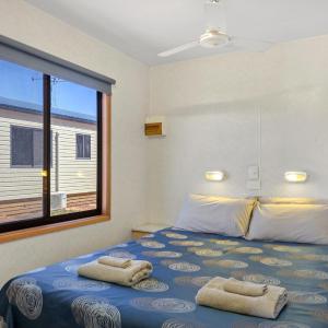 Superior 2 Bedroom Cabin - Sleeps 5