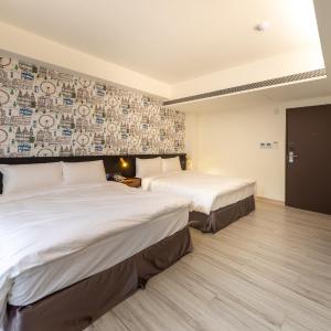 Standard Quadruple Room (No Garage)    