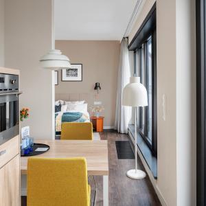 Extra Large Studio with Kitchen and Balcony