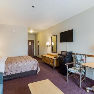 King Room - Accessible/Non-Smoking