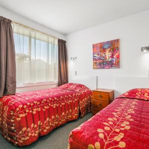One-Bedroom Studio