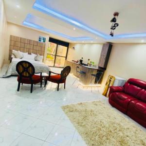 Deluxe King Studio