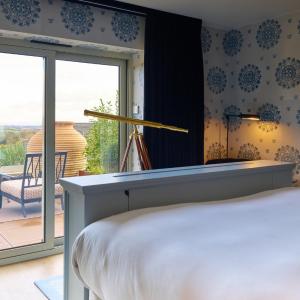 Mews Hot Tub Room