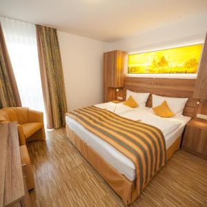 Junior Suite with Balcony