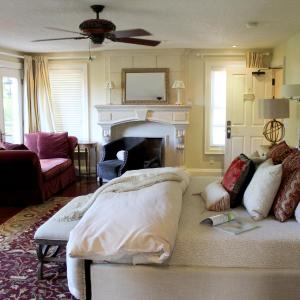 King Suite with Spa Bath
