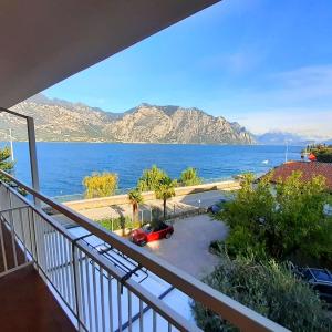 Triple Room with Lake View