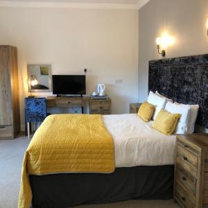 Deluxe Double Room with Shower