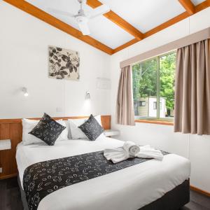Deluxe 2 Bedroom Villa - Sleeps 5