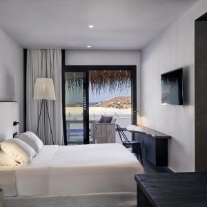 Suite with Hot Tub