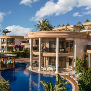 Grand Villa