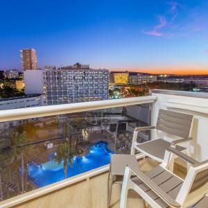 Twin Room with Pool View