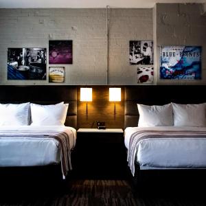 Standard Queen Room