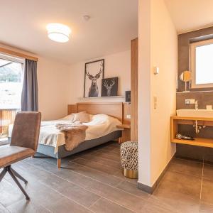 Four-Bedroom Chalet and private sauna 