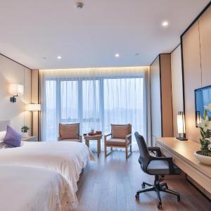 Twin Room with Shower