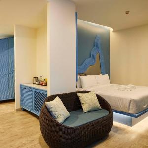 Double or Twin Room with Swimming Pool Access