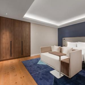 One-Bedroom Suite