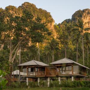 Beachfront Terrace Villas King