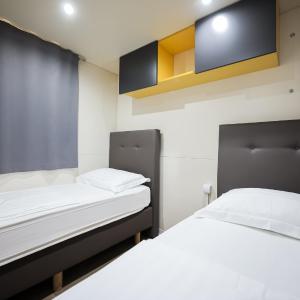 Premium Two-Bedroom Mobile Home with Terrace