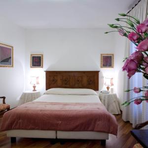 Double Room (1 Adult)