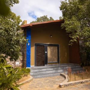 Family 2 bedroom Villa with Plunge Pool and Private Sit out
