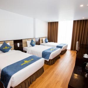 Deluxe Triple Room with Sea View