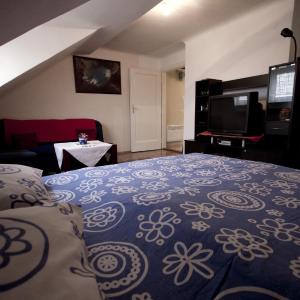 One-Bedroom Apartment - Non-Smoking
