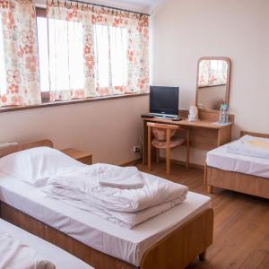 Triple Room with Private Bathroom
