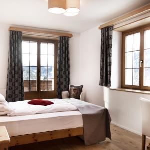 Single Room with Lake View