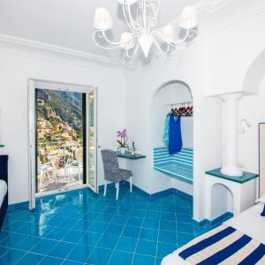 Deluxe Triple Room with Sea View