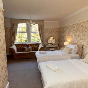 Standard Twin Room