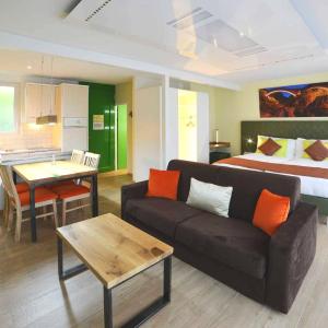 Deluxe Double or Twin Room with Garden View