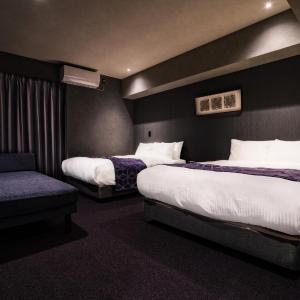 Deluxe Suite with Spa Bath