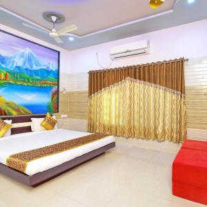 Family Room with Garden View