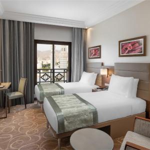 Standard Room with Two Single Beds