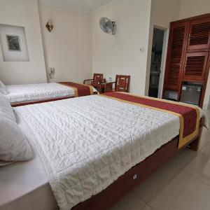 Large Twin Room