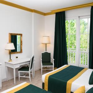 Double Room with two separate beds