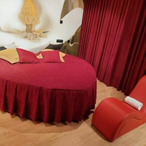 Queen Suite with Spa Bath