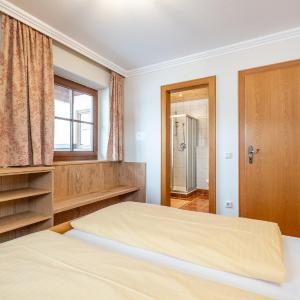 Deluxe Two-Bedroom Apartment