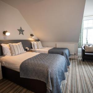 Twin Room with Sea View