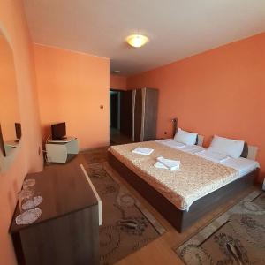 Twin Room with Balcony