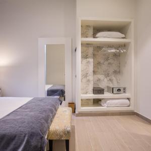 One-Bedroom Deluxe Apartment