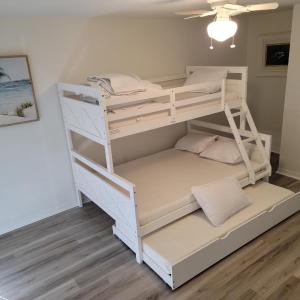 616 -Penthouse - Full Ocean View Suite