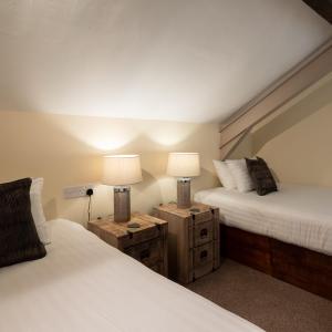 Two Bedroom Apartment 