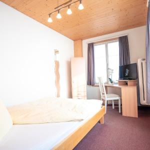 Single Room with Bathroom